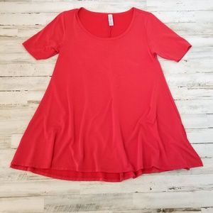 Lularoe Perfect T, classic red